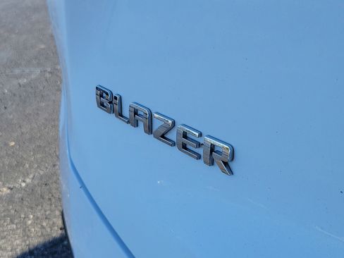 Used 2024 Chevrolet Blazer LT image 9