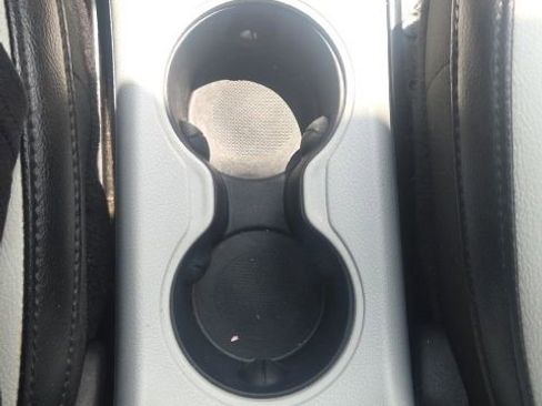 Used 2018 Jeep Compass Latitude FWD image 31