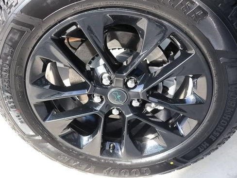 Used 2024 Jeep Wrangler Unlimited Sahara AWD/4WD image 46