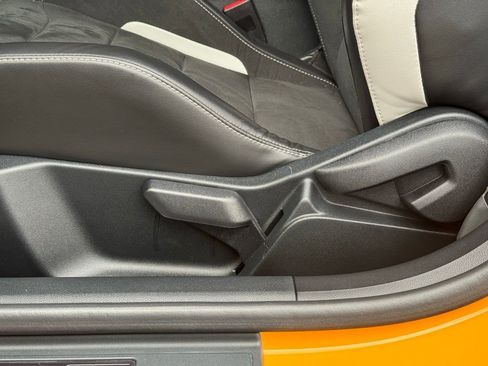 Used 2022 Ford Mustang Shelby GT500 w/ Technology Package image 48