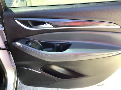 Used 2022 Buick Enclave Premium FWD image 15