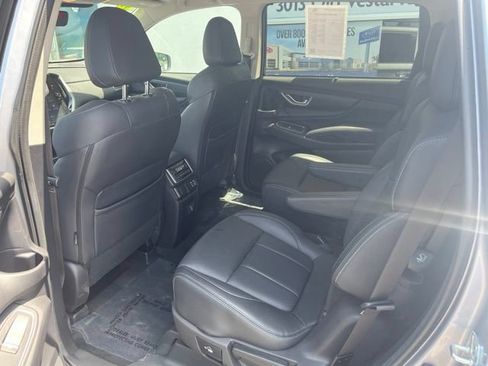 Used 2023 Subaru Ascent Limited AWD/4WD image 25