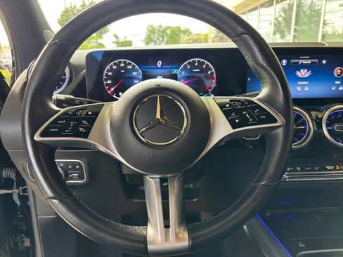 Used 2025 Mercedes-Benz GLA 250 image 30