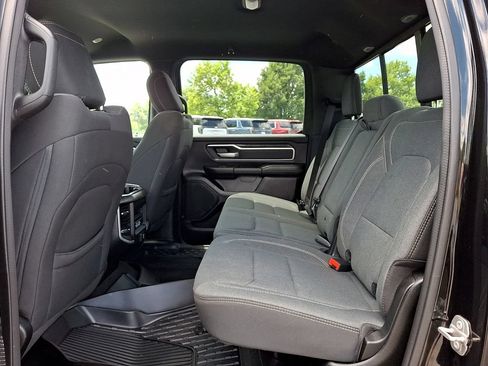 Used 2021 RAM 1500 Big Horn AWD/4WD image 10