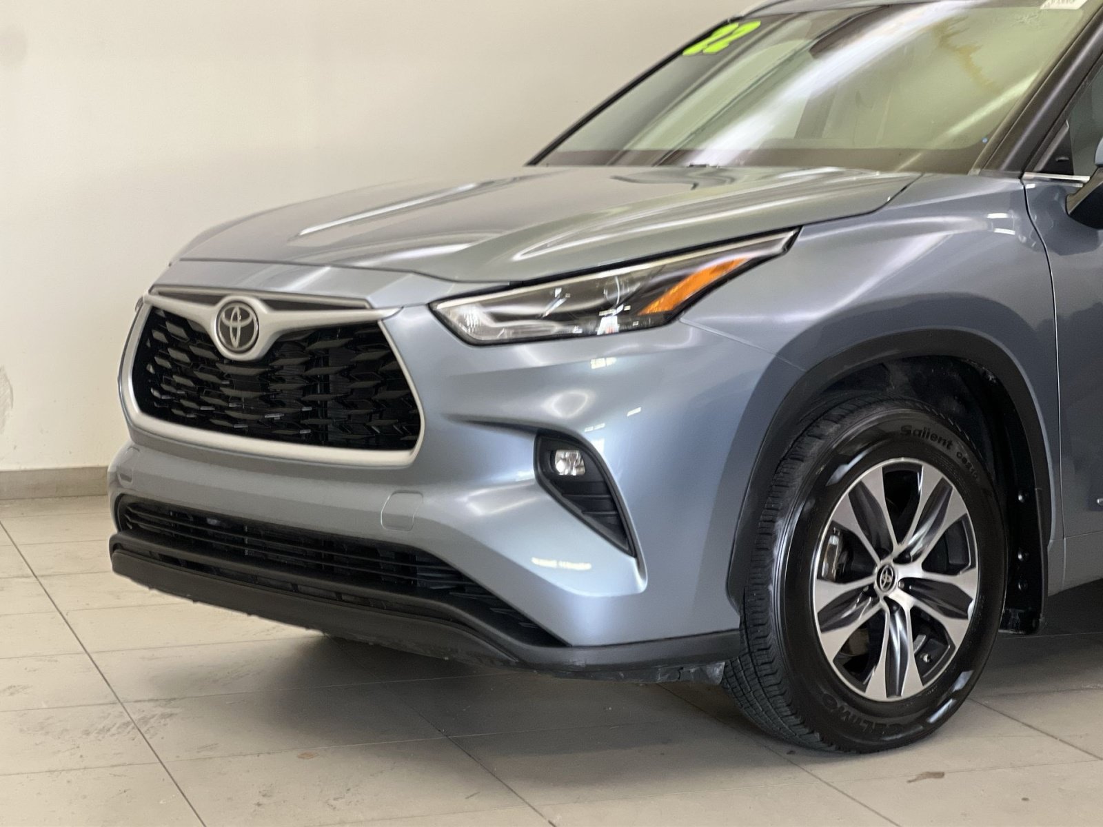 Used 2022 Toyota Highlander XLE FWD image 29