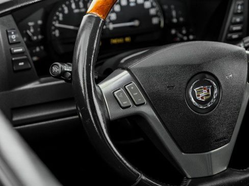 Used 2006 Cadillac XLR RWD image 14