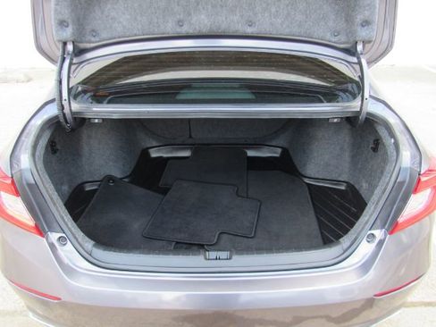 Used 2020 Honda Accord Sport image 24