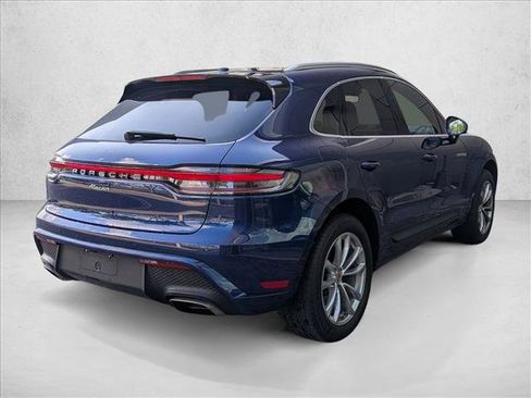 Used 2023 Porsche Macan AWD/4WD image 5