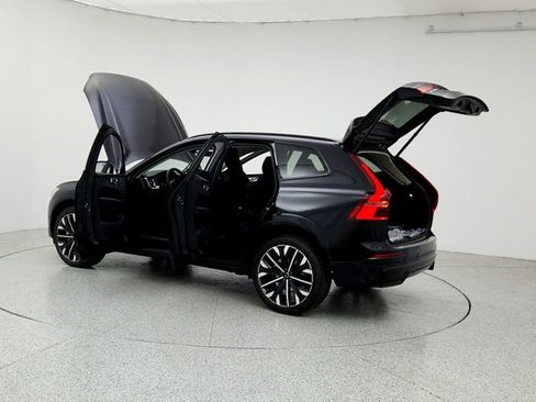 New 2026 Volvo XC60 B5 Ultra w/ Protection Package Premier image 12