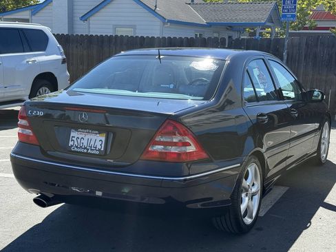Used 2006 Mercedes-Benz C 230 Sedan image 6
