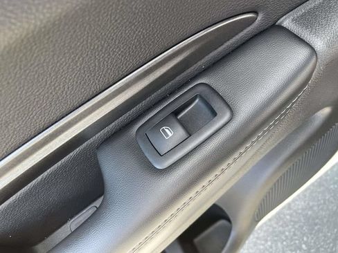 Used 2024 Dodge Durango SXT w/ SXT Blacktop Group RWD image 19