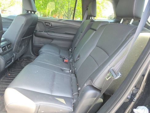 Used 2024 Honda Passport EX-L image 25
