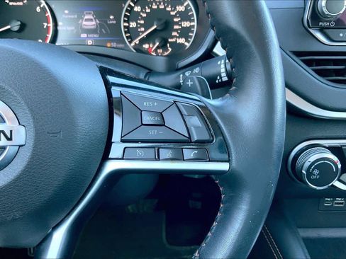 Used 2020 Nissan Altima 2.5 SR w/ Premium Package image 25