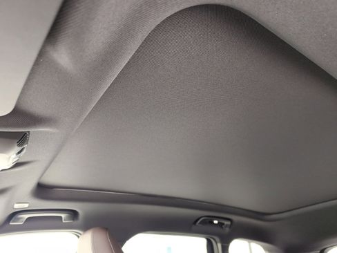 Used 2025 BMW X1 xDrive28i w/ Premium Package image 14