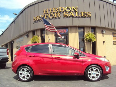 Used 2011 Ford Fiesta SES FWD image 1