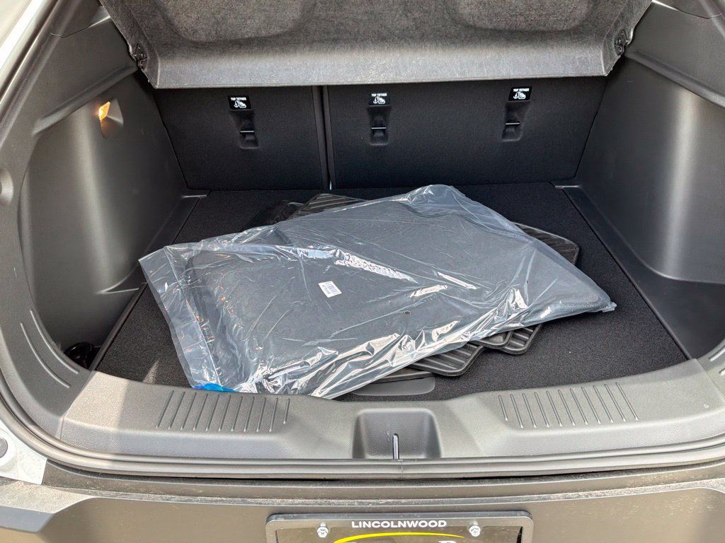 New 2026 Buick Envista Sport Touring w/ Convenience I Package FWD image 28