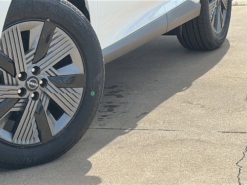 New 2025 Nissan Murano SL image 3