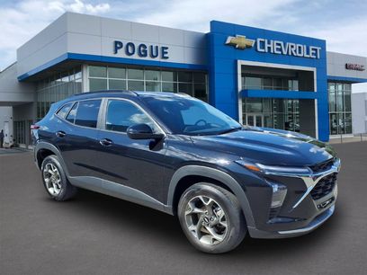 Used 2025 Chevrolet Trax LT w/ LT Convenience Package