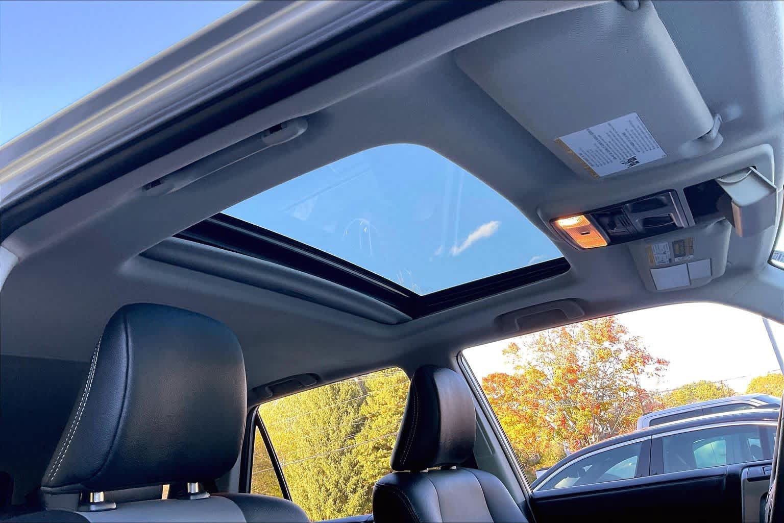 Used 2019 Toyota 4Runner SR5 Premium AWD/4WD image 12