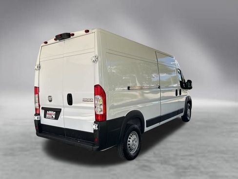 Used 2025 RAM ProMaster 2500 w/ Convenience Group FWD image 3
