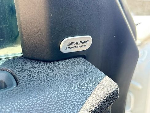 Used 2023 Dodge Charger R/T w/ Blacktop Package RWD image 18