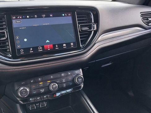 Certified 2023 Dodge Durango GT image 30