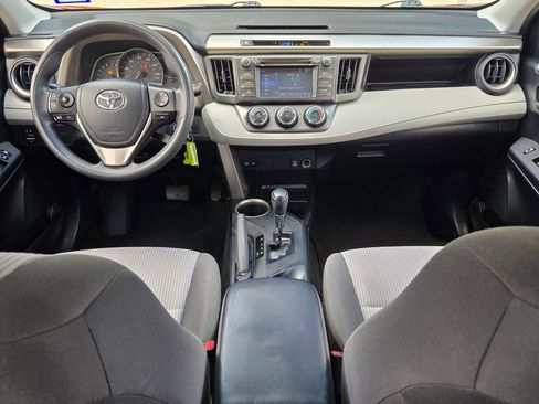 Used 2014 Toyota RAV4 LE FWD image 15