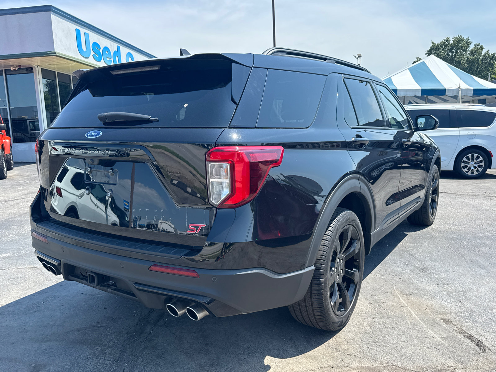 Used 2023 Ford Explorer ST w/ Equipment Group 401A AWD/4WD image 5