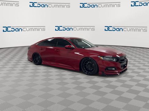 Used 2020 Honda Accord Sport image 2