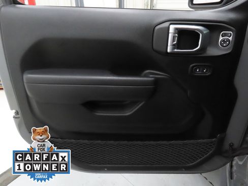 Used 2023 Jeep Wrangler Unlimited Sport image 9