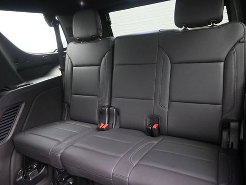 Used 2023 Chevrolet Tahoe LT w/ Luxury Package RWD image 15
