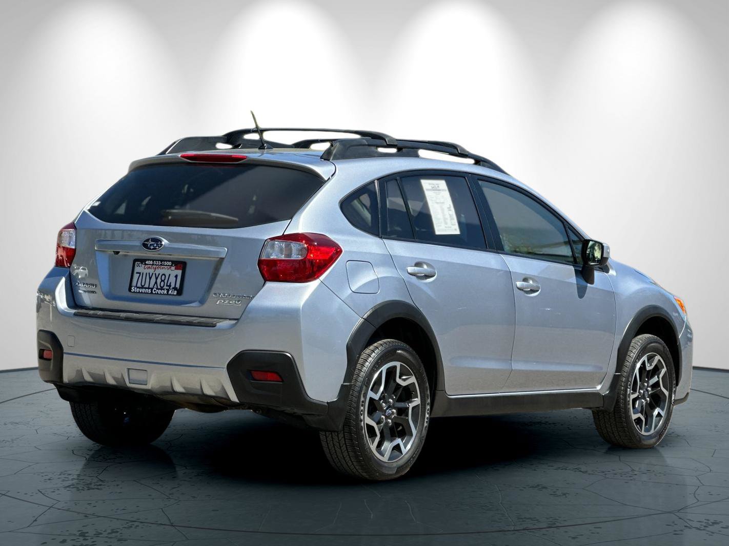 Used 2016 Subaru Crosstrek 2.0i Premium w/ Popular Package #1 AWD/4WD image 4