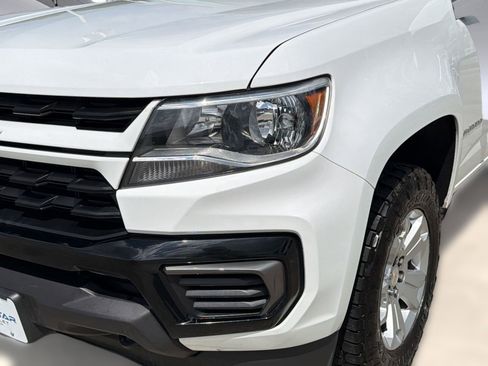 Used 2022 Chevrolet Colorado LT AWD/4WD image 10