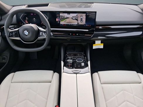 Used 2026 BMW 530i RWD image 26