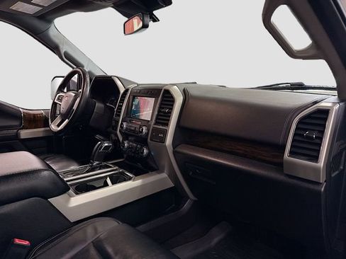 Used 2019 Ford F150 Lariat w/ Equipment Group 502A Luxury image 31