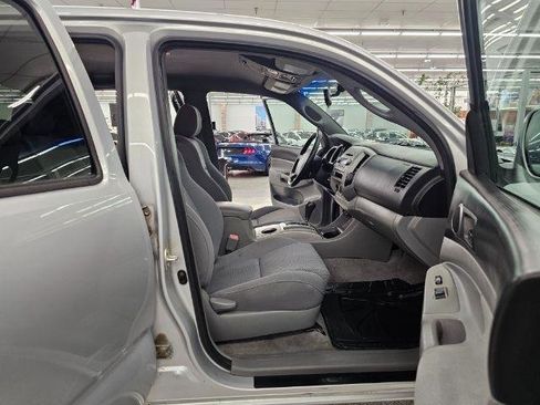 Used 2008 Toyota Tacoma PreRunner image 27