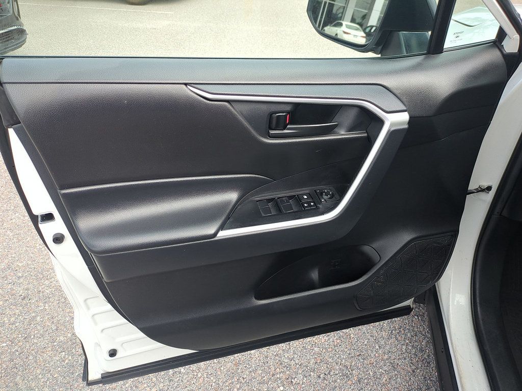 Used 2024 Toyota RAV4 LE FWD image 12