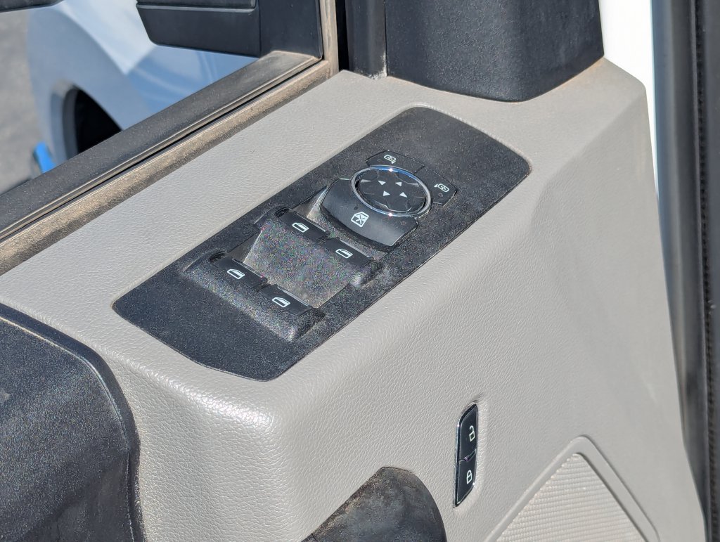 Used 2019 Ford F250 XL w/ Power Equipment Group AWD/4WD image 24