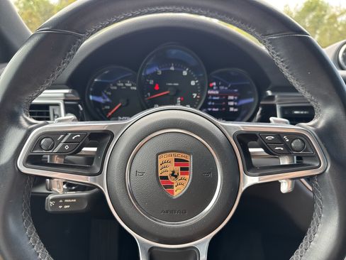 Used 2018 Porsche Macan AWD/4WD image 15