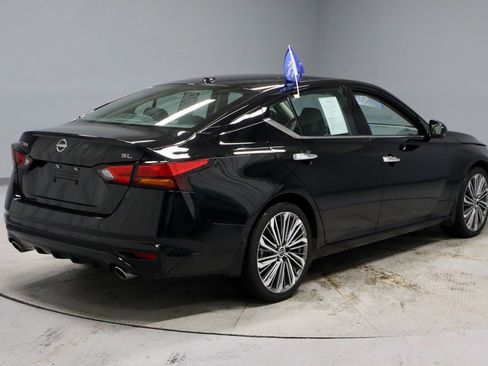 Certified 2025 Nissan Altima 2.5 SL image 13