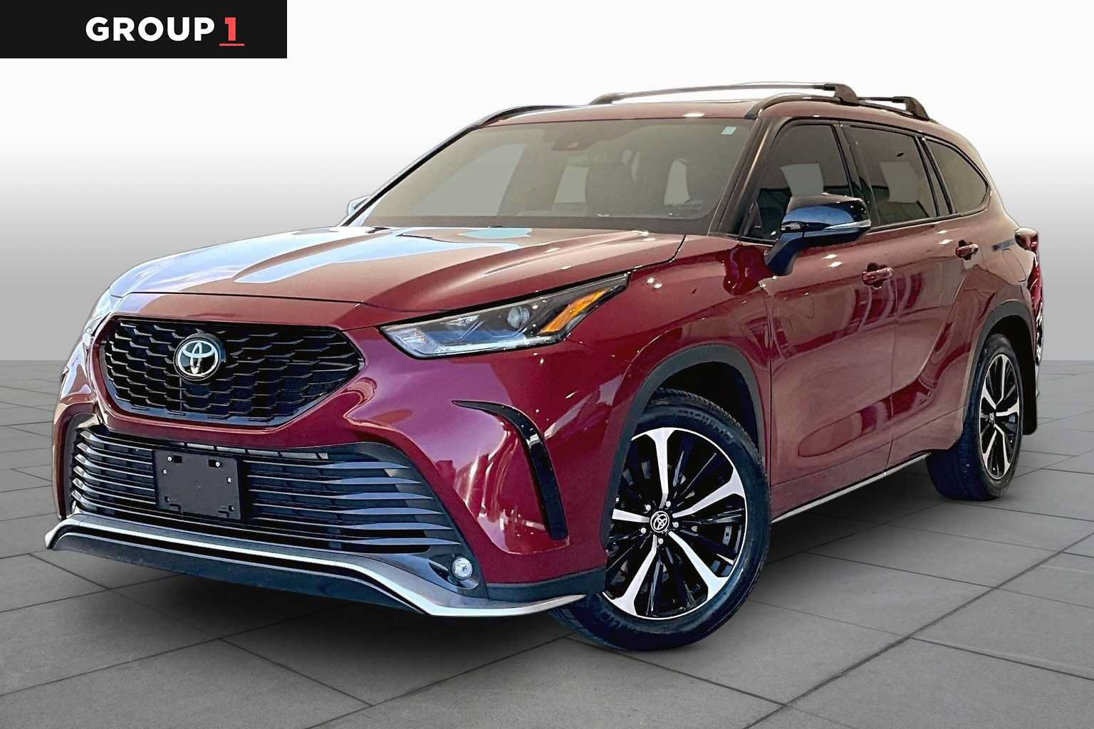 Used 2022 Toyota Highlander XSE FWD image 1