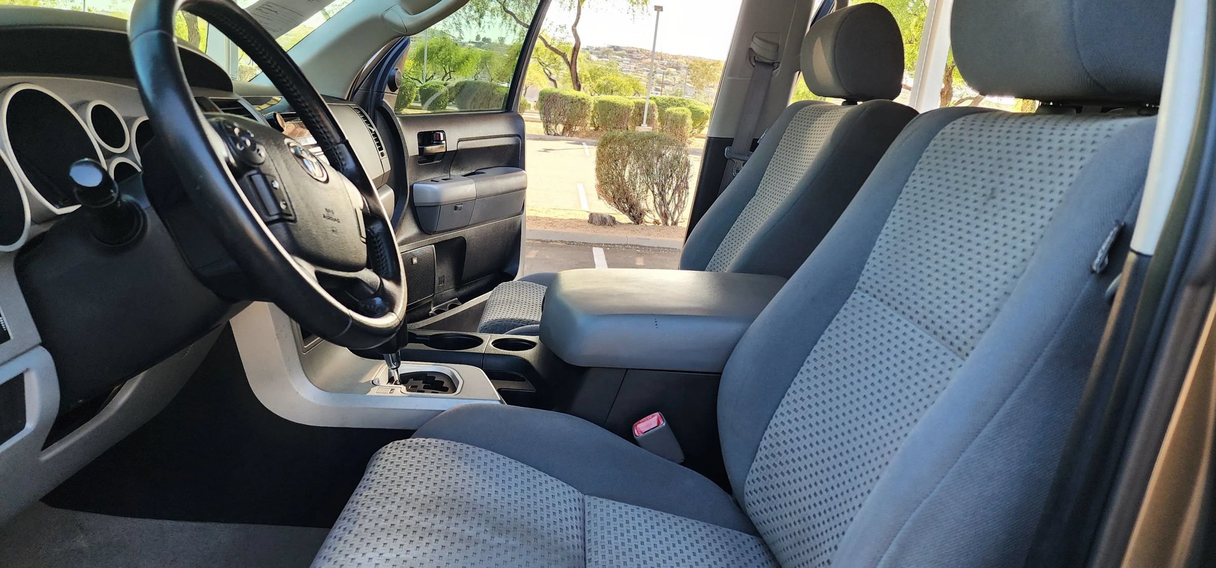 Used 2008 Toyota Tundra SR5 w/ TRD Off-Road Pkg AWD/4WD image 10
