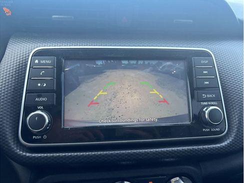 Used 2021 Nissan Kicks S image 17