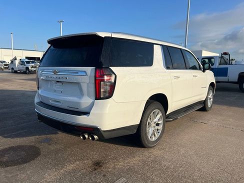 Used 2023 Chevrolet Suburban Premier RWD image 5