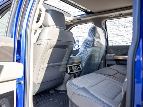 Used 2026 Ford F450 Platinum w/ Platinum Plus Package image 36