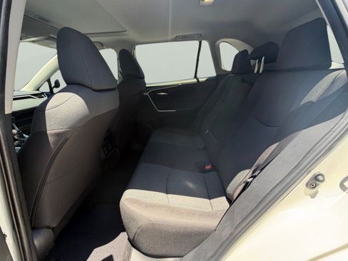 Used 2024 Toyota RAV4 XLE w/ Convenience Package FWD image 15