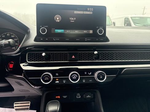 Used 2022 Honda Civic Sport image 18