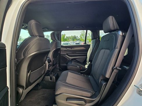 New 2026 Jeep Grand Cherokee L Laredo RWD image 23