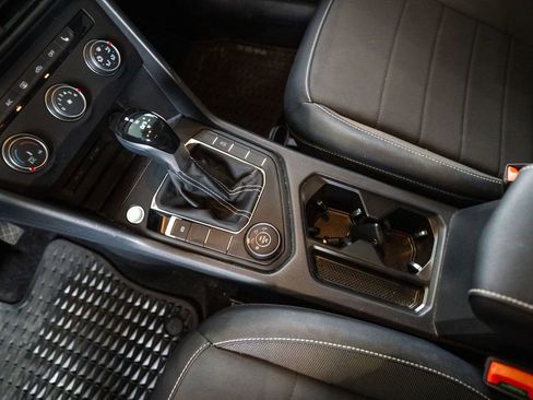 Used 2022 Volkswagen Taos SE image 17