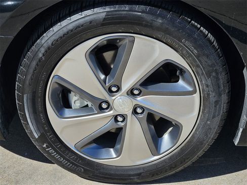 Used 2017 Hyundai Sonata Limited w/ Ultimate Package 02 image 11